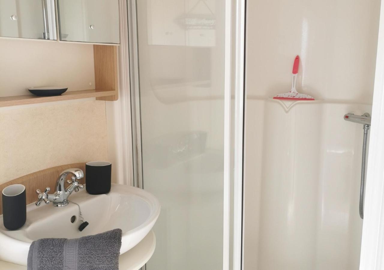 Tranquil 6 Berth Luxury Holiday Home Chichester Zewnętrze zdjęcie