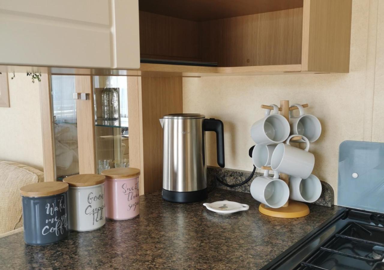Tranquil 6 Berth Luxury Holiday Home Chichester Zewnętrze zdjęcie